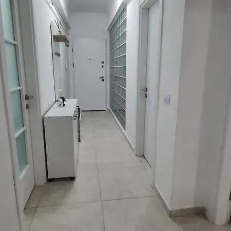 Premium Lake Boutique Solid Butoaie Apartment *