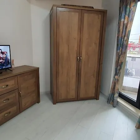 Premium Lake Boutique Solid Butoaie Apartment Mamaia
